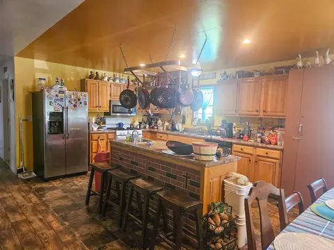 Kitchen - 119 E James St, Mountain View, MO 65548 photo 1 of 4