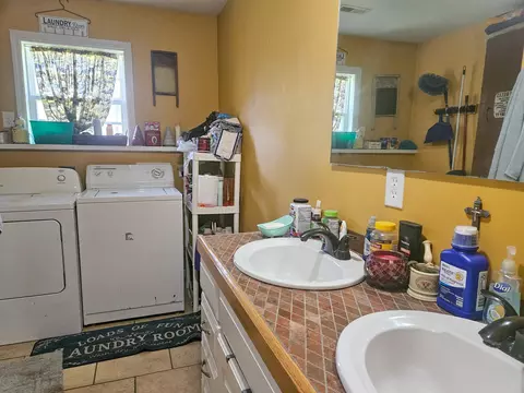 Other - 119 E James St, Mountain View, MO 65548 photo 3 of 6