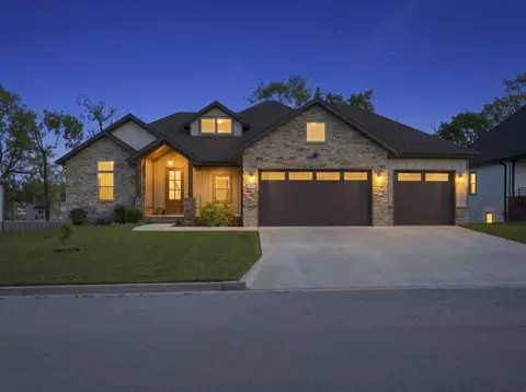 4230 Tuscany Cir, Ozark, MO 65721