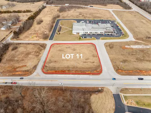 4220 Wilson Creek Marketplace Rd, Battlefield, MO 65619