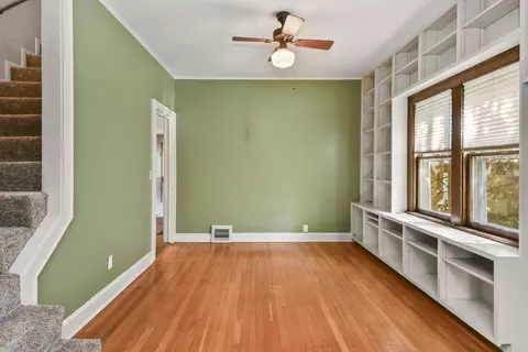 Living - 1249 E Delmar St, Springfield, MO 65804 photo 6 of 13