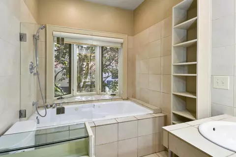 Bath - 1249 E Delmar St, Springfield, MO 65804 photo 1 of 6
