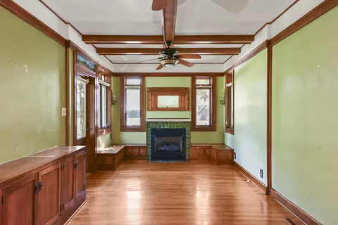 Living - 1249 E Delmar St, Springfield, MO 65804 photo 11 of 13