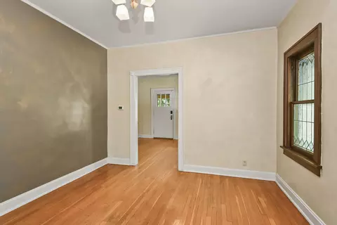 Living - 1249 E Delmar St, Springfield, MO 65804 photo 13 of 13