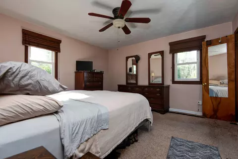 Bedroom - 3224 W Lombard St, Springfield, MO 65802 photo 2 of 3