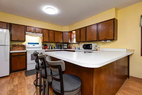 Kitchen - 3224 W Lombard St, Springfield, MO 65802 photo 4 of 5