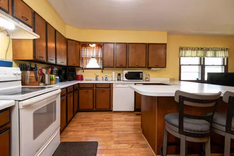 Kitchen - 3224 W Lombard St, Springfield, MO 65802 photo 3 of 5