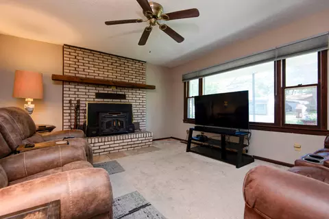 Living - 3224 W Lombard St, Springfield, MO 65802 photo 2 of 2