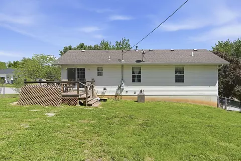 Exterior - 2601 S 14th St, Ozark, MO 65721 photo 7 of 9