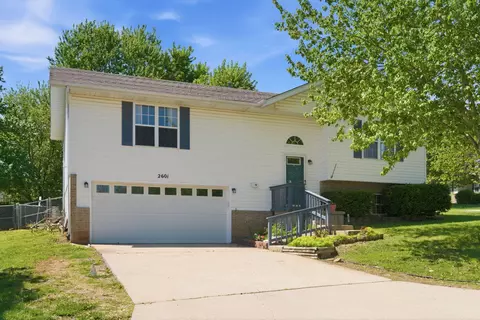 Exterior - 2601 S 14th St, Ozark, MO 65721 photo 2 of 9