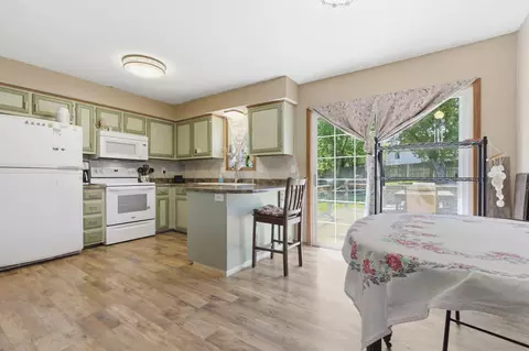 Kitchen - 2601 S 14th St, Ozark, MO 65721 photo 4 of 4
