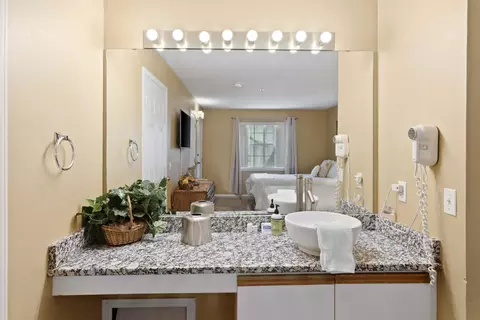 Bath - 200 Golf View Dr #A4, Branson, MO 65616 photo 1 of 3