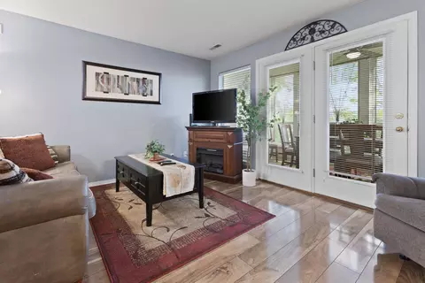 Living - 200 Golf View Dr #A4, Branson, MO 65616 photo 4 of 4