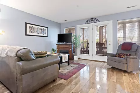 Living - 200 Golf View Dr #A4, Branson, MO 65616 photo 2 of 4