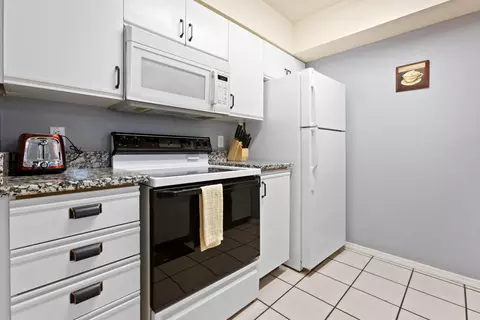 Kitchen - 200 Golf View Dr #A4, Branson, MO 65616 photo 2 of 3