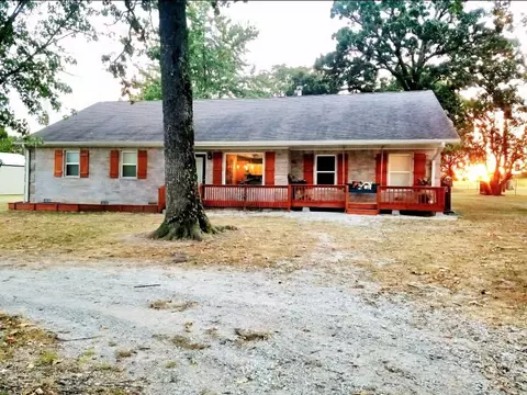 5053 State Route 43, Seneca, MO 64865