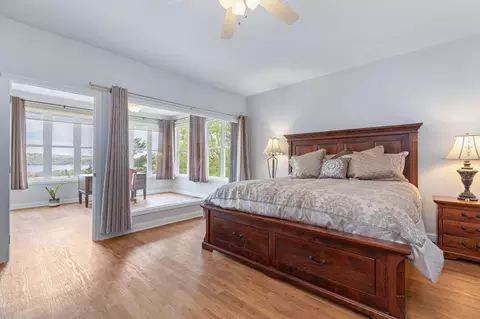 Bedroom - 112 Moondance, Blue Eye, MO 65611 photo 2 of 4