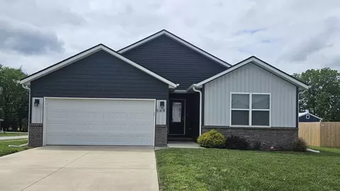 569 S Abigail Ave, Republic, MO 65738