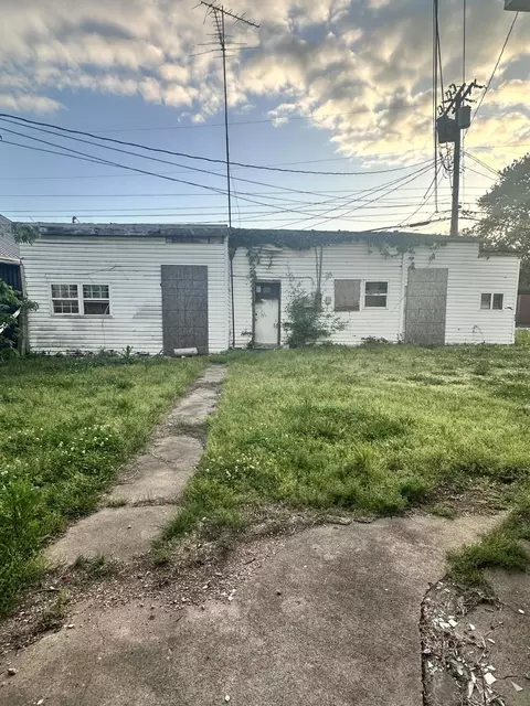 304 6th St, Monett, MO 65708 photo 5
