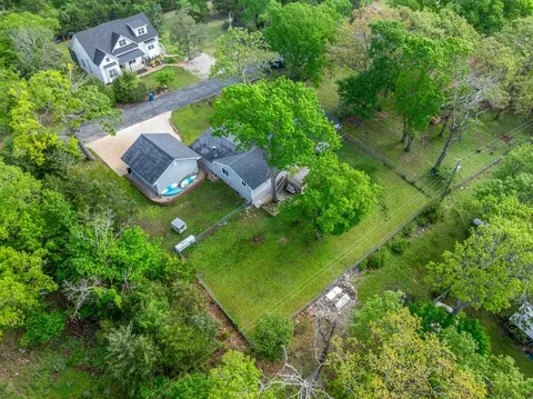 View/Area - 142 Locust Ln, Branson, MO 65616 photo 3 of 9
