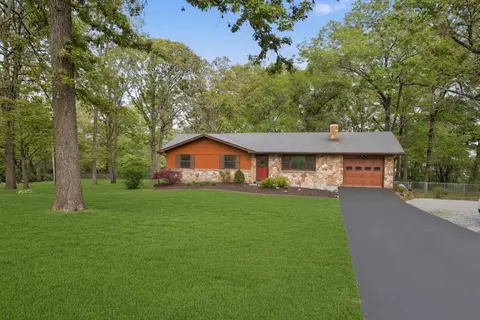 Exterior - 274 Lafayette Ln, Branson, MO 65616 photo 2 of 10