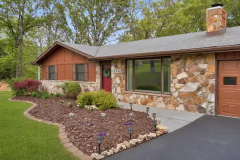 Exterior - 274 Lafayette Ln, Branson, MO 65616 photo 4 of 10