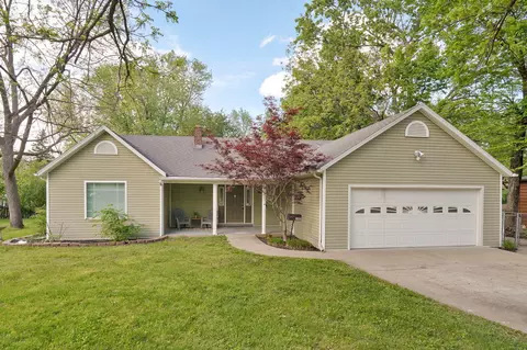 1101 W Portland St, Springfield, MO 65807