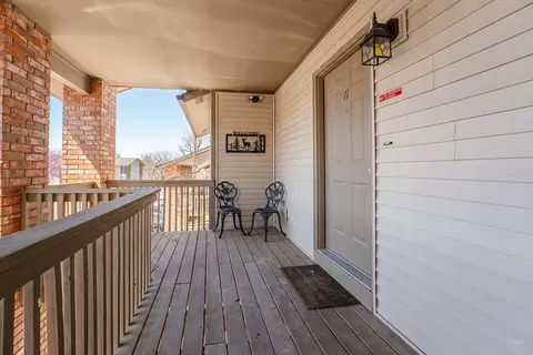 Exterior - 133 Troon Dr #11, Branson, MO 65616 photo 4 of 12