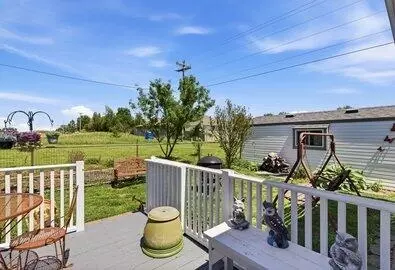Exterior - 331 Sugar Tree Rd, Sparta, MO 65753 photo 5 of 7