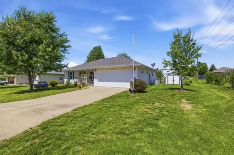 Exterior - 331 Sugar Tree Rd, Sparta, MO 65753 photo 1 of 7