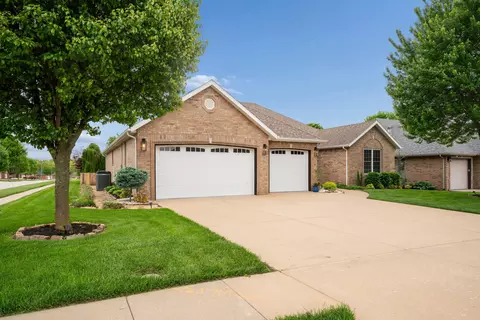 1460 Glade Ave, Springfield, MO 65802 photo 2