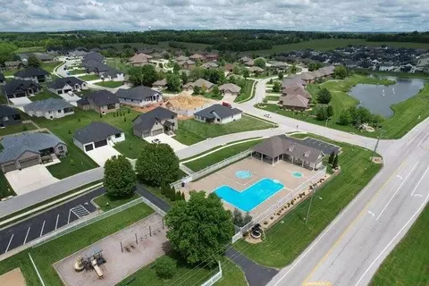 1460 Glade Ave, Springfield, MO 65802 photo 35