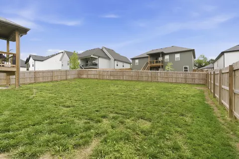 Exterior - 1108 S Swift Ave, Ozark, MO 65721 photo 6 of 7
