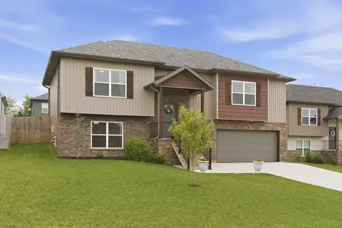 Exterior - 1108 S Swift Ave, Ozark, MO 65721 photo 2 of 7
