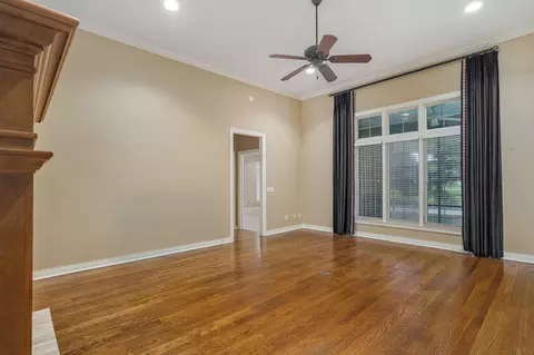 Living - 3901 E Villa Way, Springfield, MO 65809 photo 6 of 7