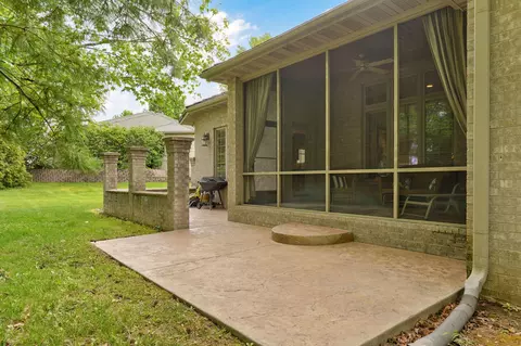 Exterior - 3901 E Villa Way, Springfield, MO 65809 photo 6 of 16