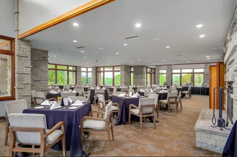 Dining - 3901 E Villa Way, Springfield, MO 65809 photo 4 of 4
