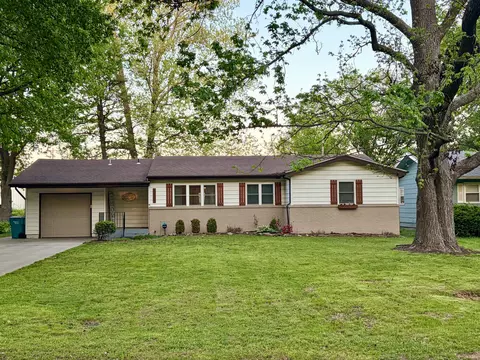 1502 S Marlan Ave, Springfield, MO 65804