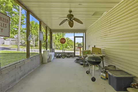 Exterior - 104 S Elm Street St, Granby, MO 64844 photo 4 of 10