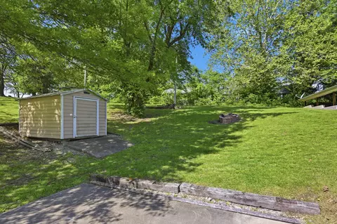 Exterior - 104 S Elm Street St, Granby, MO 64844 photo 7 of 10