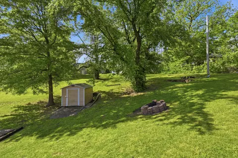 Exterior - 104 S Elm Street St, Granby, MO 64844 photo 8 of 10
