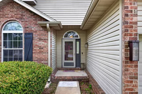 Entry Way - 3755 W Kay Pointe Blvd, Springfield, MO 65802 photo 1 of 4