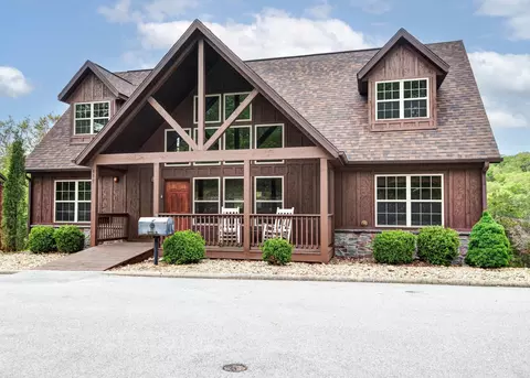 111 Garber Ave, Branson West, MO 65737