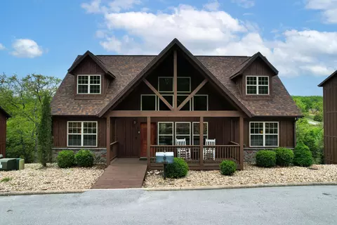 111 Garber Ave, Branson West, MO 65737