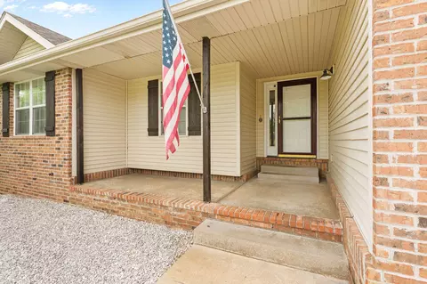 Exterior - 2004 E Lee St, Republic, MO 65738 photo 4 of 11