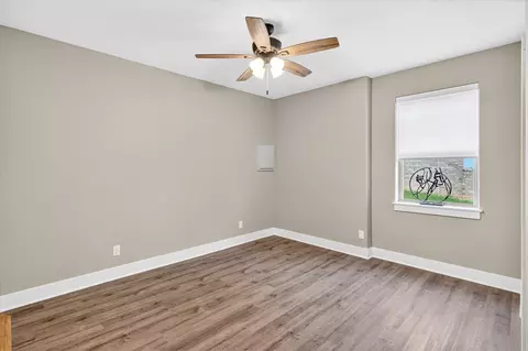Bedroom - 1632 W Gaslight Dr, Springfield, MO 65810 photo 3 of 3