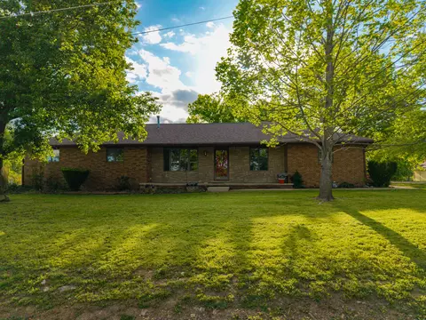 607 Kottmeier St, Ava, MO 65608