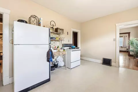 1918 N Douglas Ave, Springfield, MO 65803 photo 9