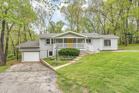 4859 S Roslyn Ave, Springfield, MO 65804