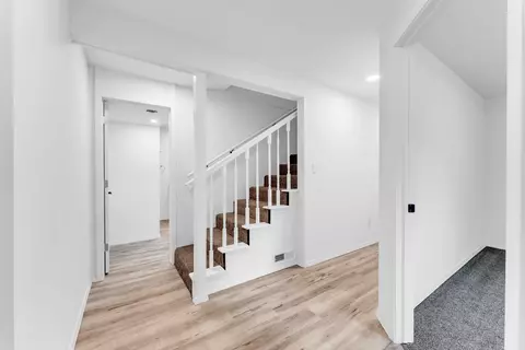 Entry Way - 4859 S Roslyn Ave, Springfield, MO 65804 photo 4 of 4